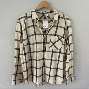 H&M Plaid Cream Button Down Shirt Size M
